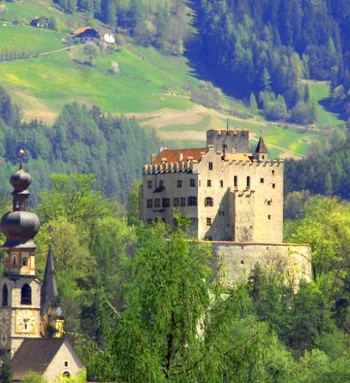 Brunico e il Museo Messner