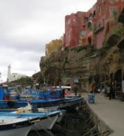 Ventotene, un’oasi di relax in un mare da favola