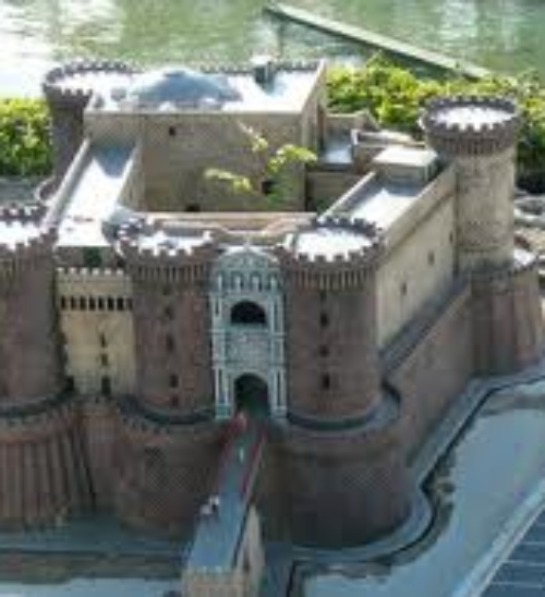 Castel Nuovo, reggia e fortezza di Napoli