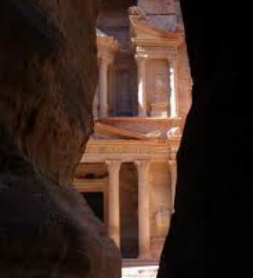 PETRA, LA CITTÀ SCOLPITA