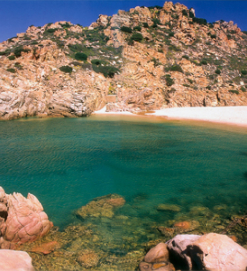 In Sardegna, tra Costa Paradiso e Aggius