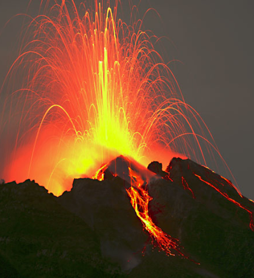 Stromboli, il vulcano che dà spettacolo