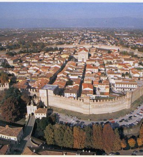 Cittadella, Padova. La città fortezza, bella e inespugnabile