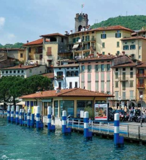 A Lovere, sulle sponde dell’Iseo