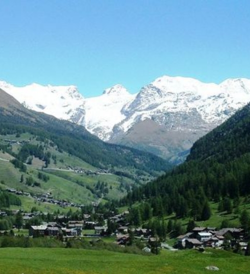 Val d’Ayas, natura e relax ai piedi del Monte Rosa