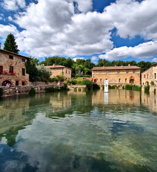 Bagno Vignoni terme, relax e benessere nel cuore della Toscana